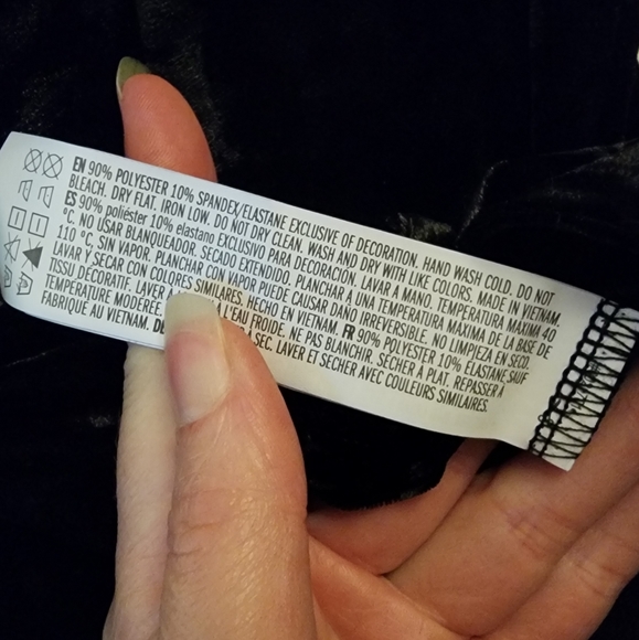 Black Velvet Cinched Crop Top - Picture 7 of 7